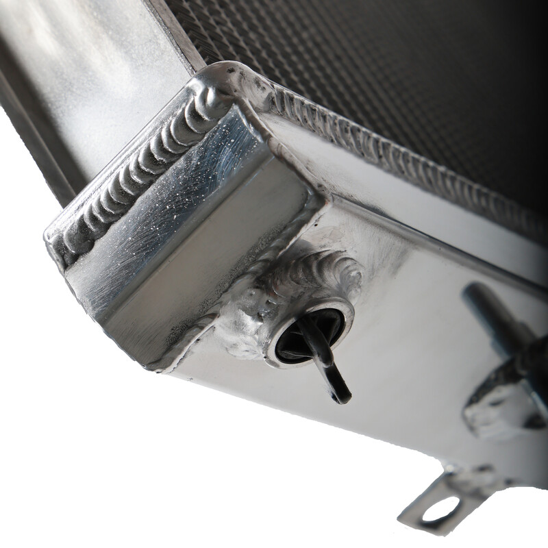 Radiateur\u0020Alu\u0020Cooling\u0020Solutions\u0020XL\u0020pour\u0020Nissan\u0020Silvia\u0020S15